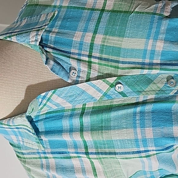 Talbot's blue plaid long sleeve casual button-down shirt. Size medium. - Picture 2 of 8